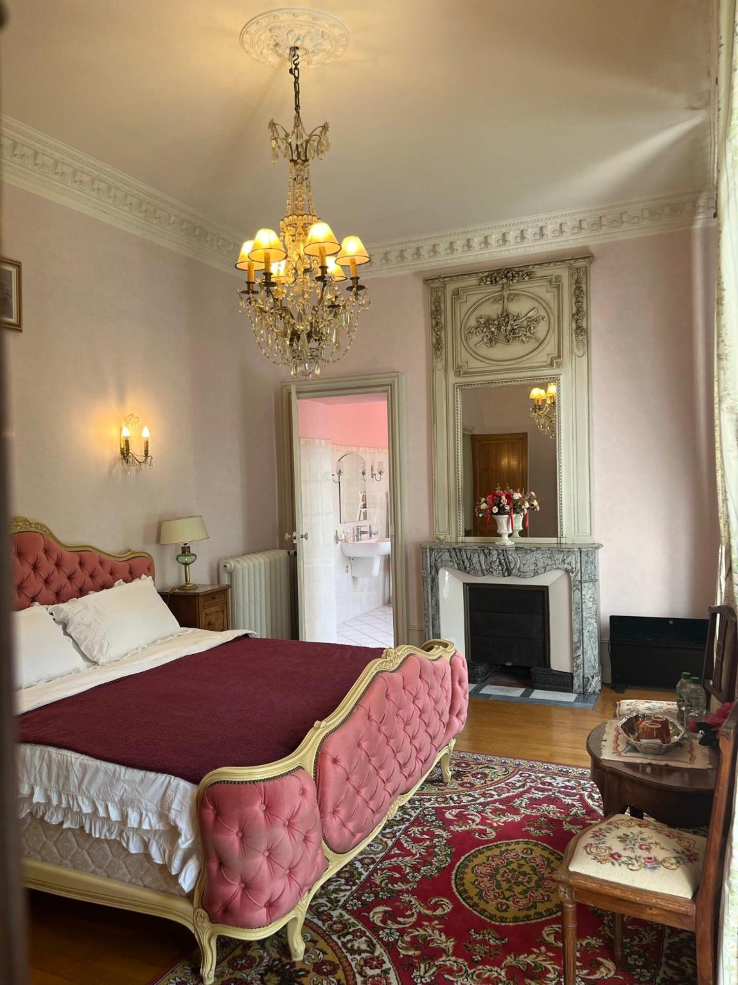 Bed and Breakfast Demeure Des Payratons Saint-Gerand-le-Puy Exteriér fotografie