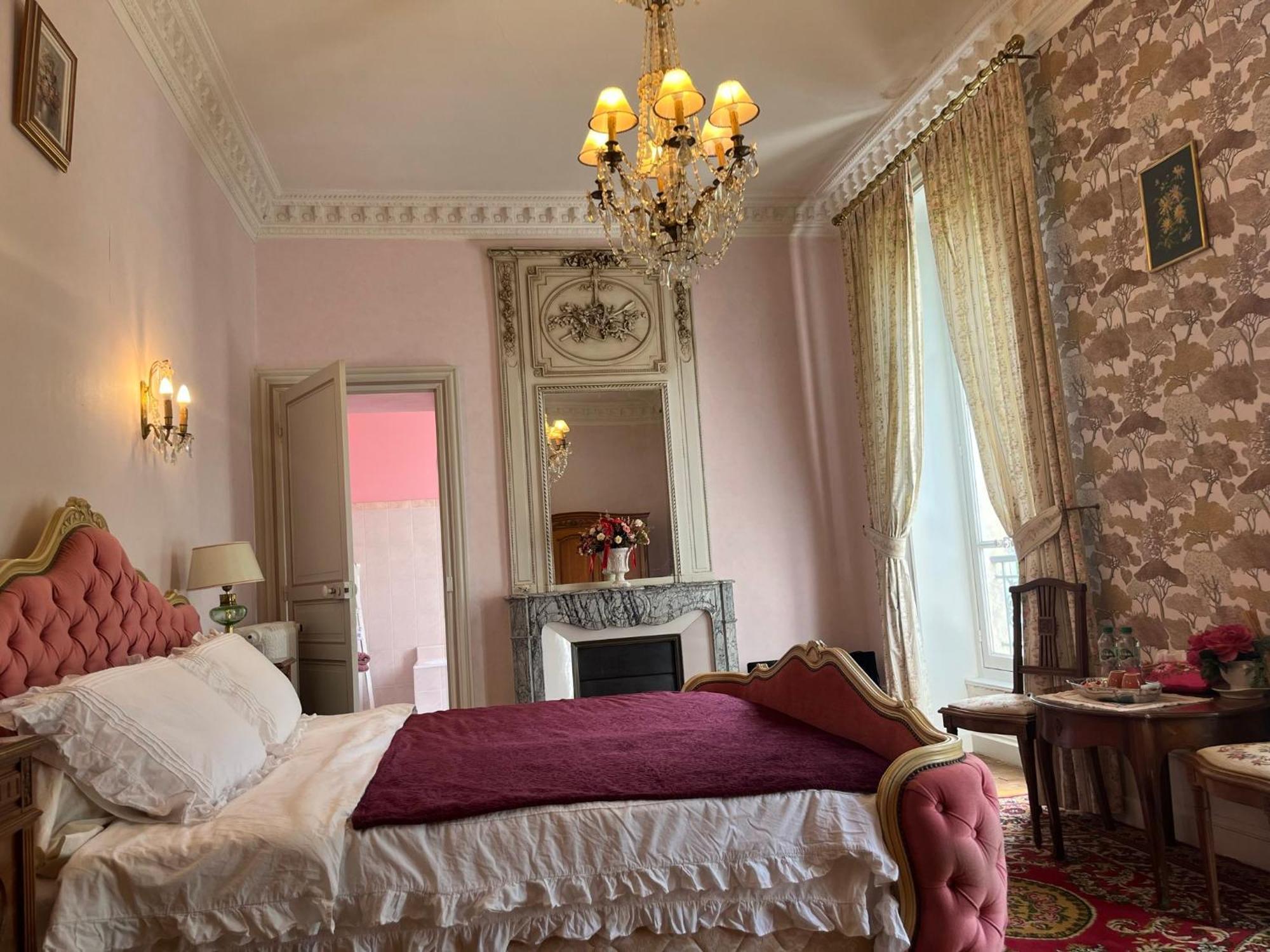 Bed and Breakfast Demeure Des Payratons Saint-Gerand-le-Puy Exteriér fotografie